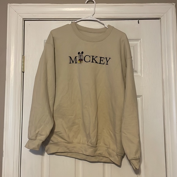 Mickey and Minnie Crewnecks - Picture 7 of 7
